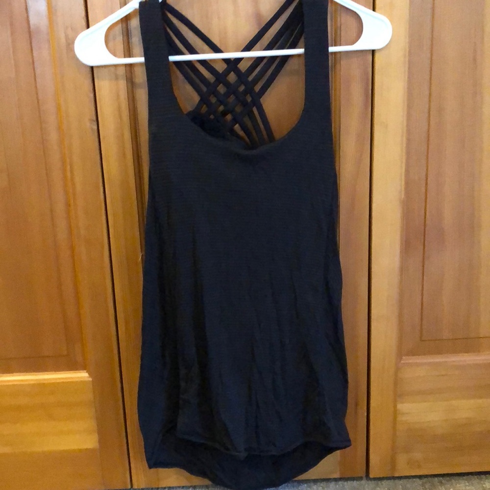 Open back Lululemon top size XS